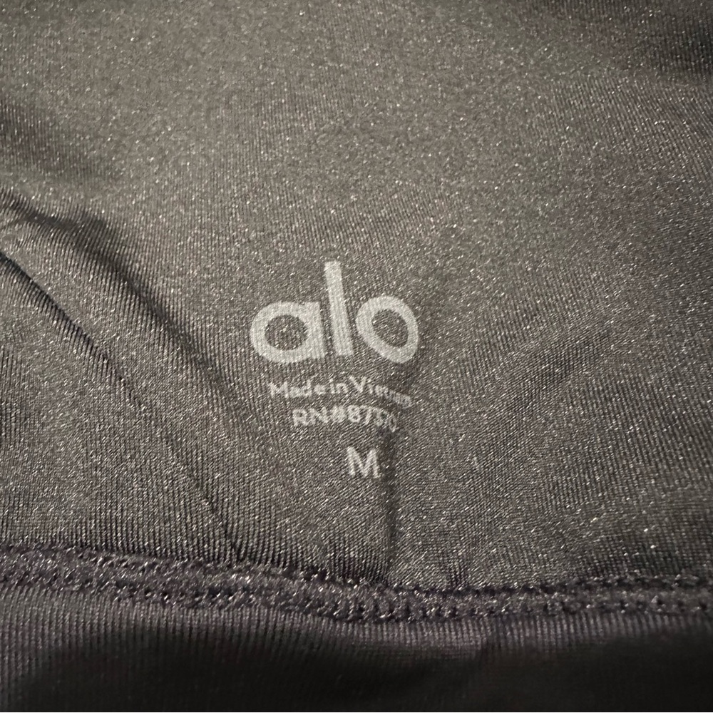 ALO YOGA Diagonal Flex Bra Black SZ M - Picture 9 of 11